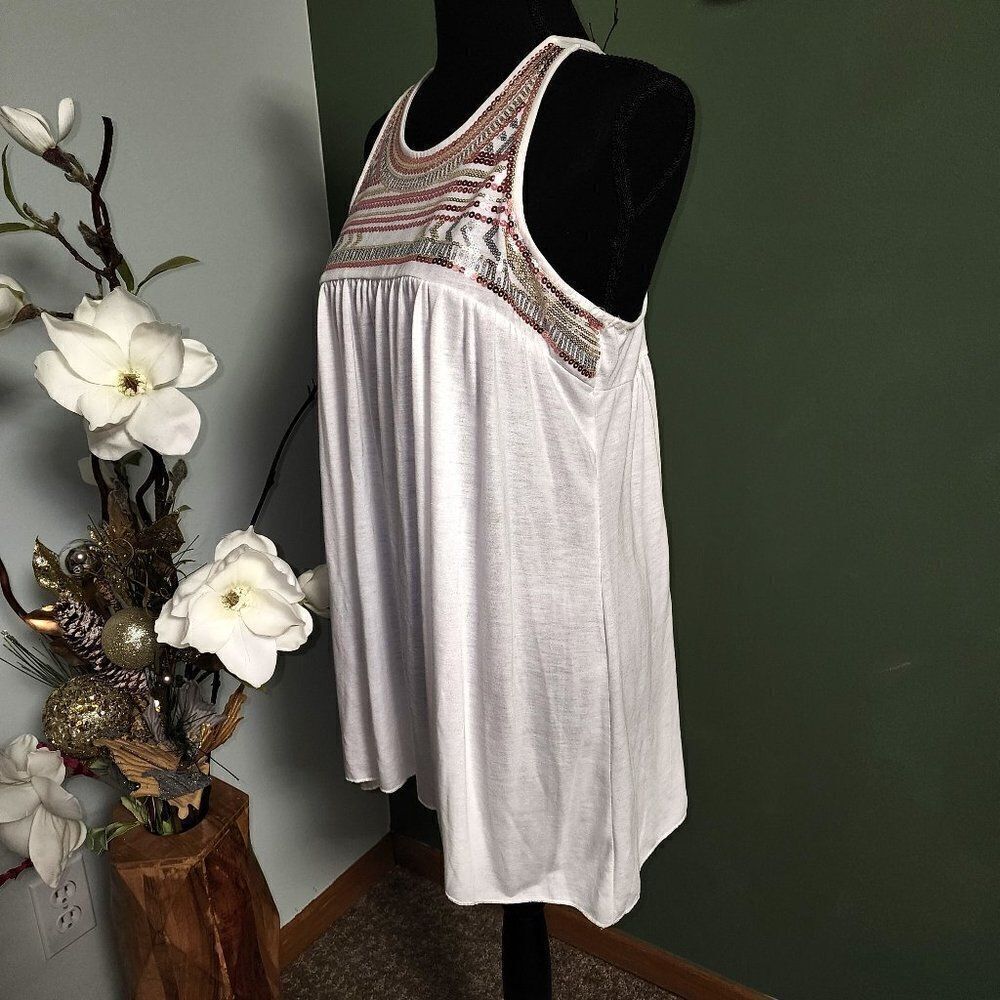 No boundaries Woman's Sz L White Sequen Stretch Cotton Knit Top